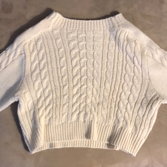 Cream cropped knit sweater - Picture 2 of 5